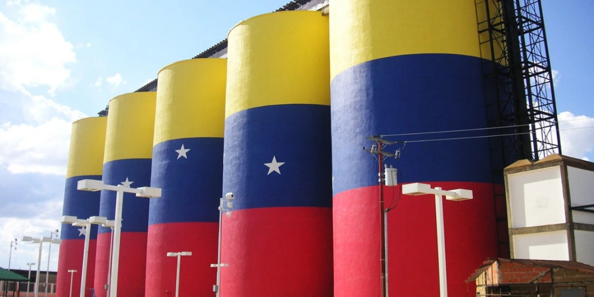 Venezuela Signs 9 New Oil Deals to Counter U.S. Sanctions